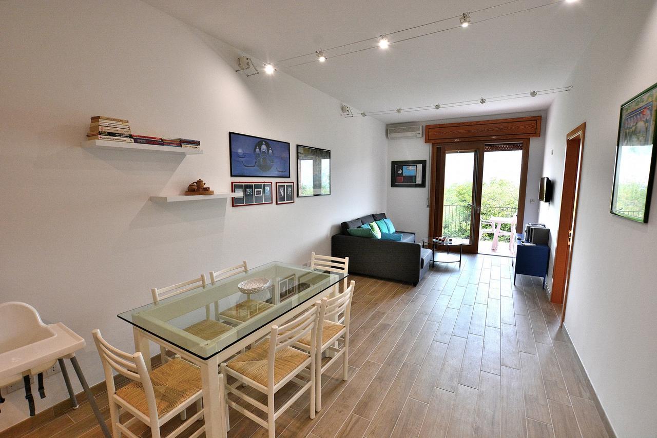Residenza Candor With Pool Malcesine Exterior foto